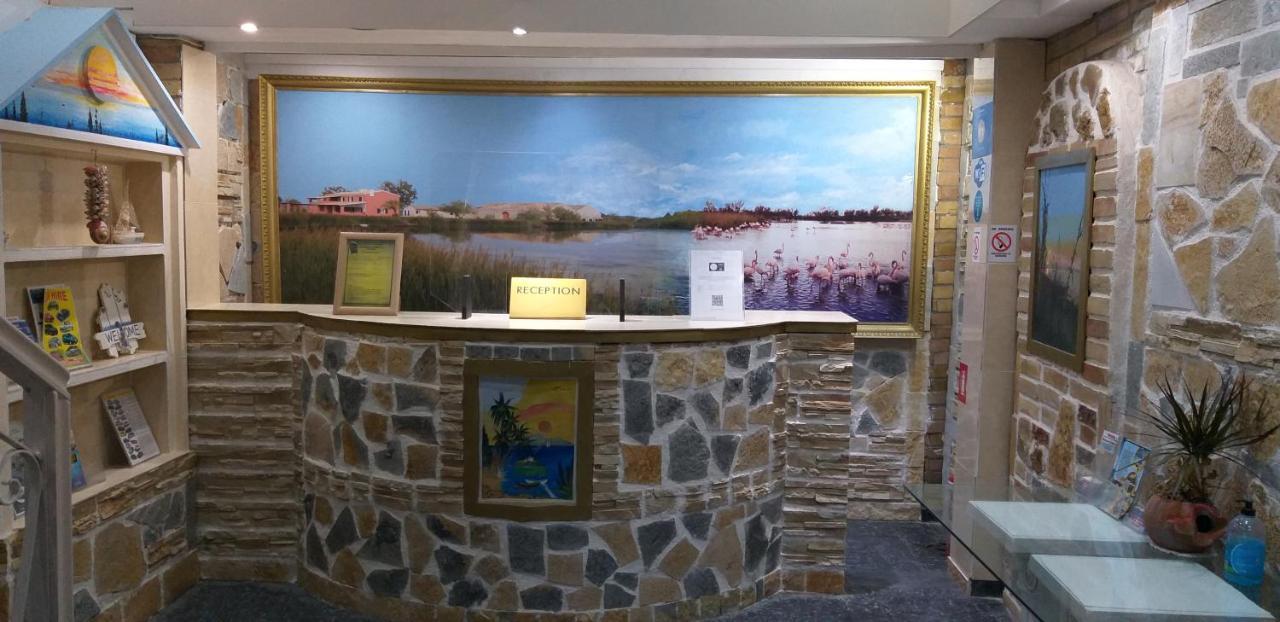 莱夫基米 佩塔吉斯海滩旅馆酒店 外观 照片