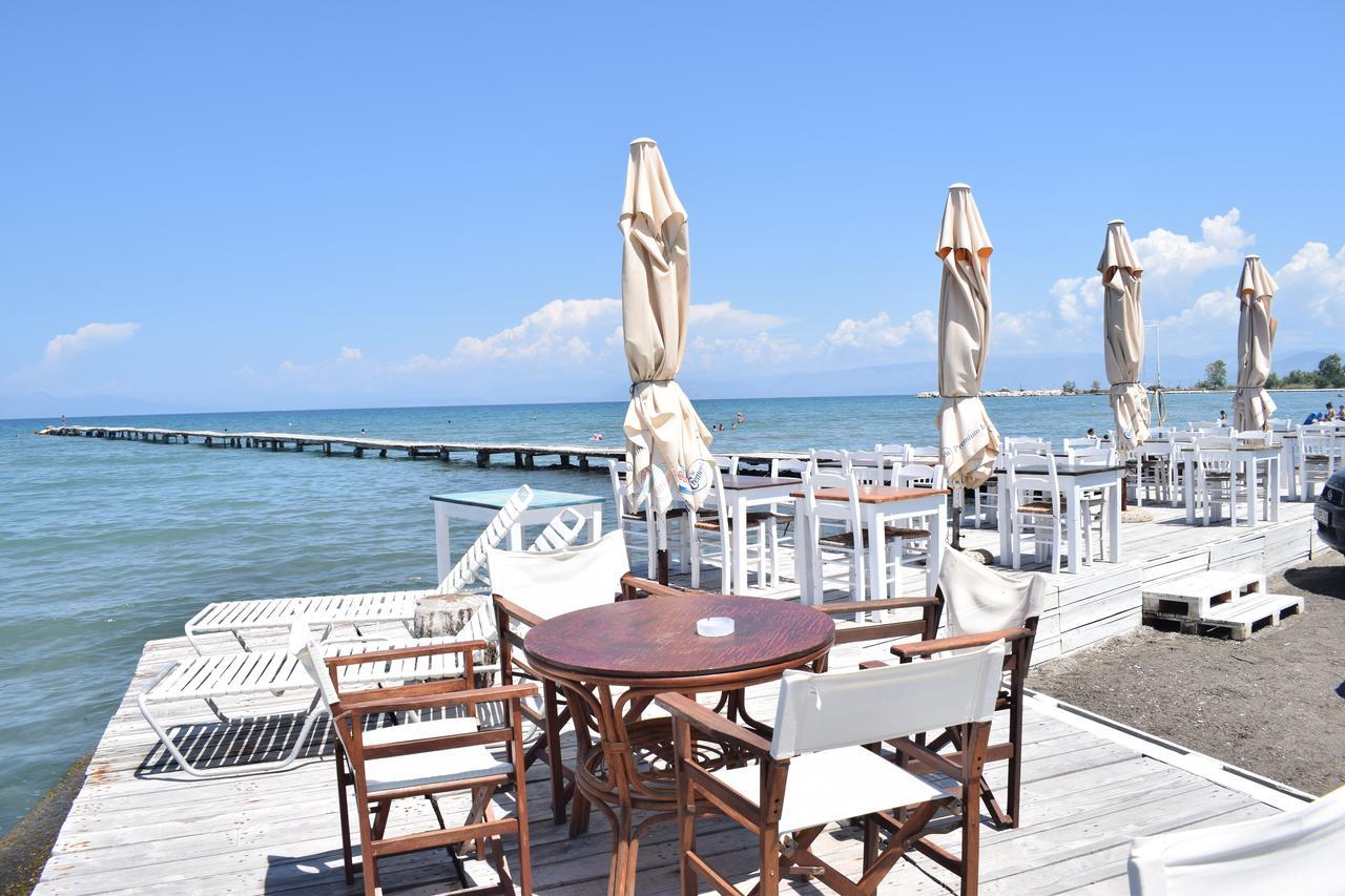 莱夫基米 佩塔吉斯海滩旅馆酒店 外观 照片